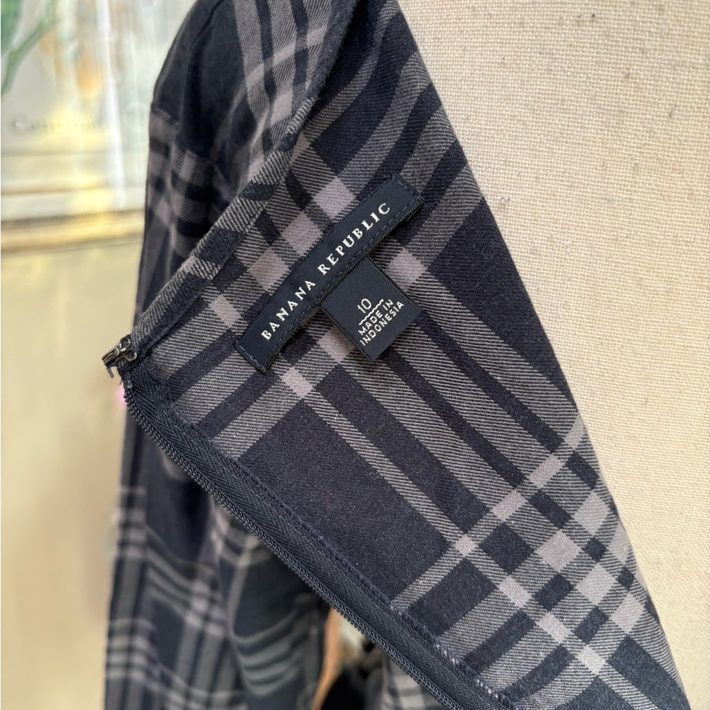 Banana Republic Dark Navy Blue & Gray Plaid Long Sleeve Dress - Picture 7 of 9